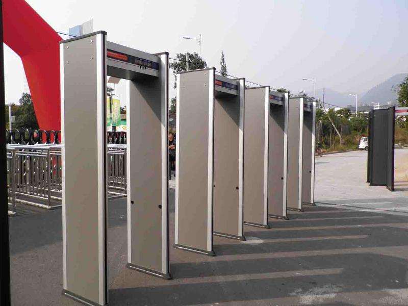 機(jī)關(guān)單位或企業(yè)該如何選擇安檢門？這四點(diǎn)很重要！